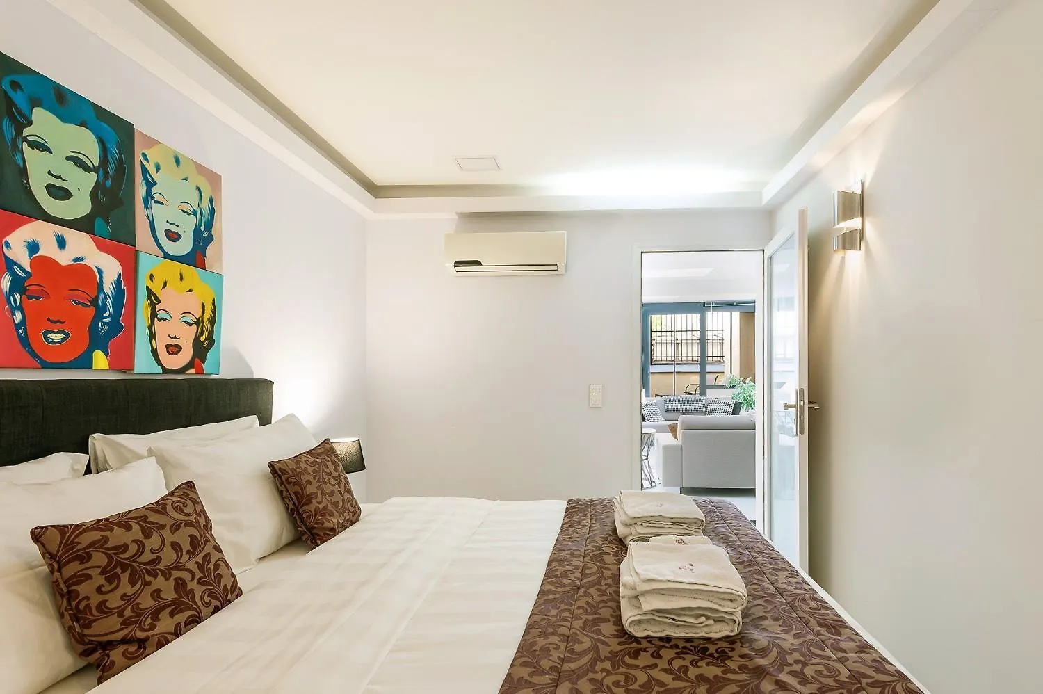 Modern 3 Bedrooms 3 Baths Full Center Of Párizs 0*,